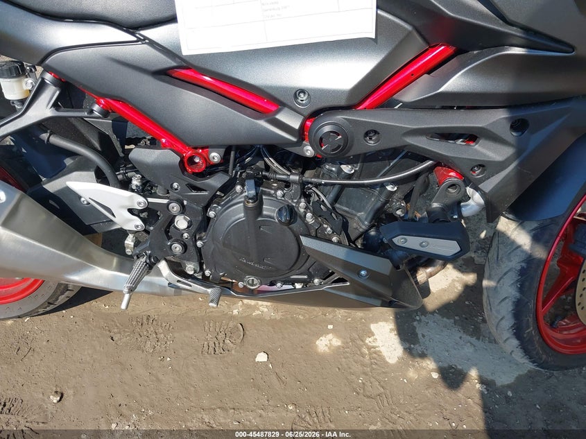 2024 KAWASAKI ER500 auction photo 8