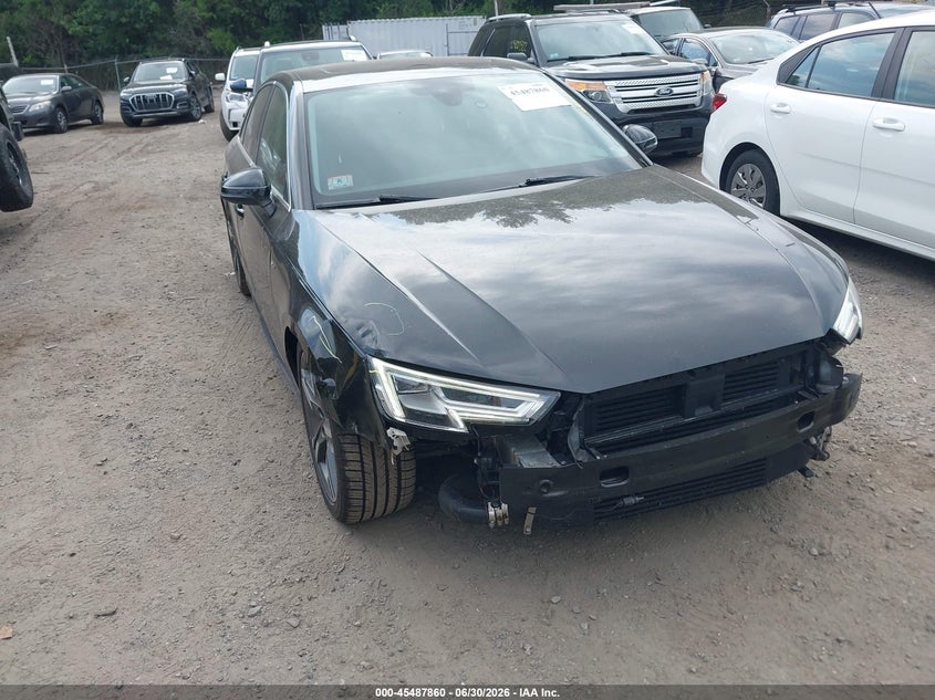 AUDI A4 - zdjęcie 1