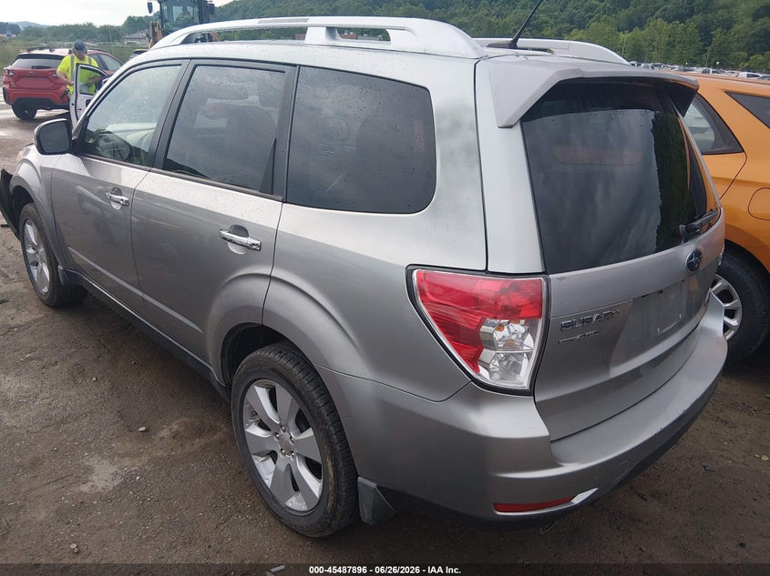 Vin: jf2shggc2bh720643, lot: 45986093, subaru forester 2.5xt touring 20113
