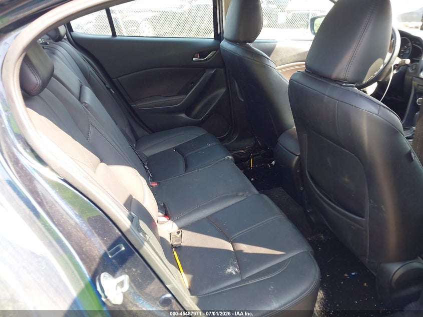 2018 MAZDA MAZDA3 auction photo 8