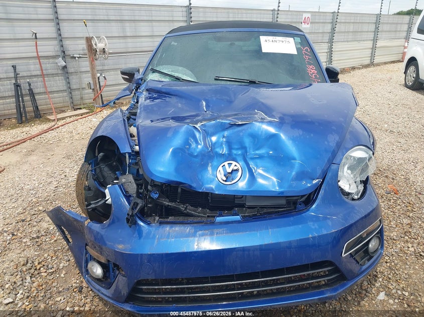 2013 Volkswagen Beetle 2.0T VIN: 3VW7T7AT3DM830138 Lot: 45487975