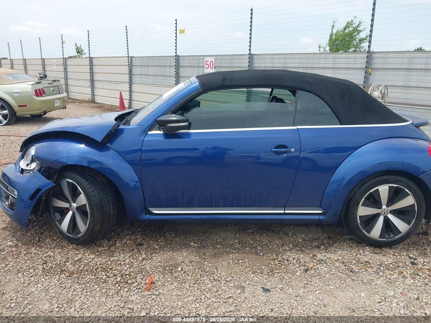 2013 Volkswagen Beetle 2.0T VIN: 3VW7T7AT3DM830138 Lot: 45487975