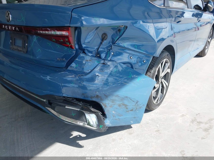 2025 VOLKSWAGEN JETTA auction photo 6