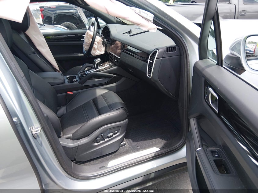 PORSCHE CAYENNE - zdjęcie 5