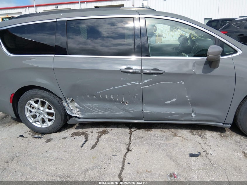2022 CHRYSLER PACIFICA auction photo 6
