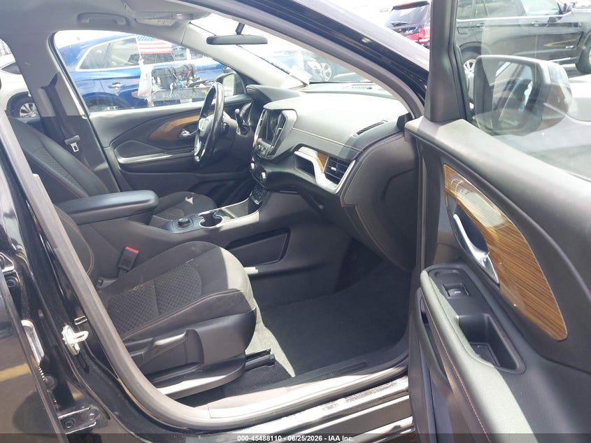2018 GMC TERRAIN auction photo 5