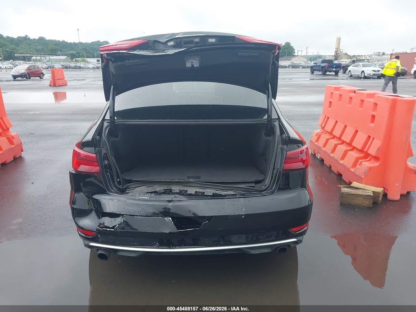 2017 Audi A3 2.0T Premium VIN: WAUB8GFFXH1007806 Lot: 45488157