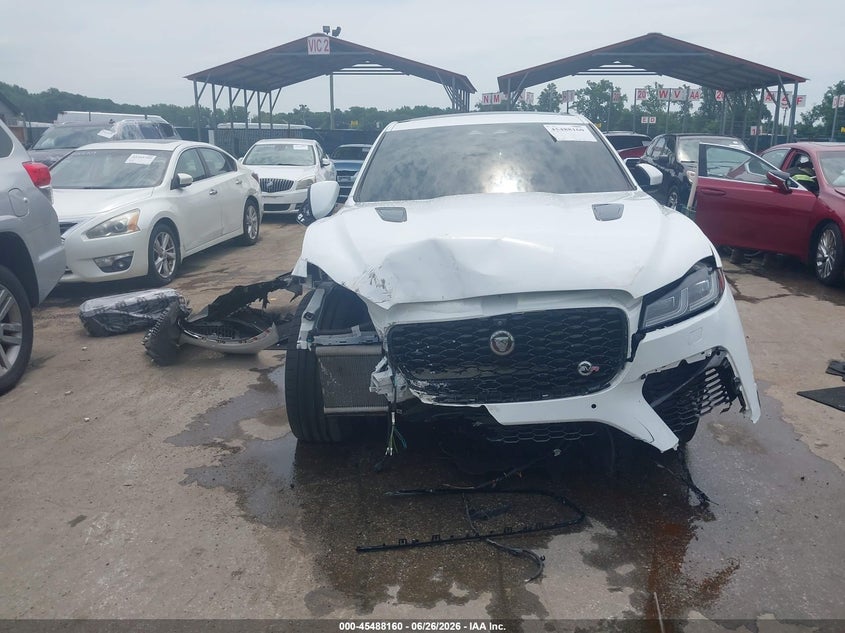 2022 Jaguar F-Pace Svr P550 Awd Automatic VIN: SADCZ2EE5NA702095 Lot: 45488160