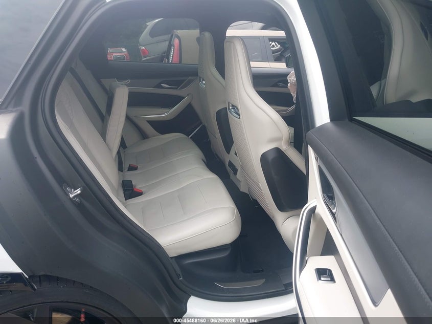 2022 Jaguar F-Pace Svr P550 Awd Automatic VIN: SADCZ2EE5NA702095 Lot: 45488160