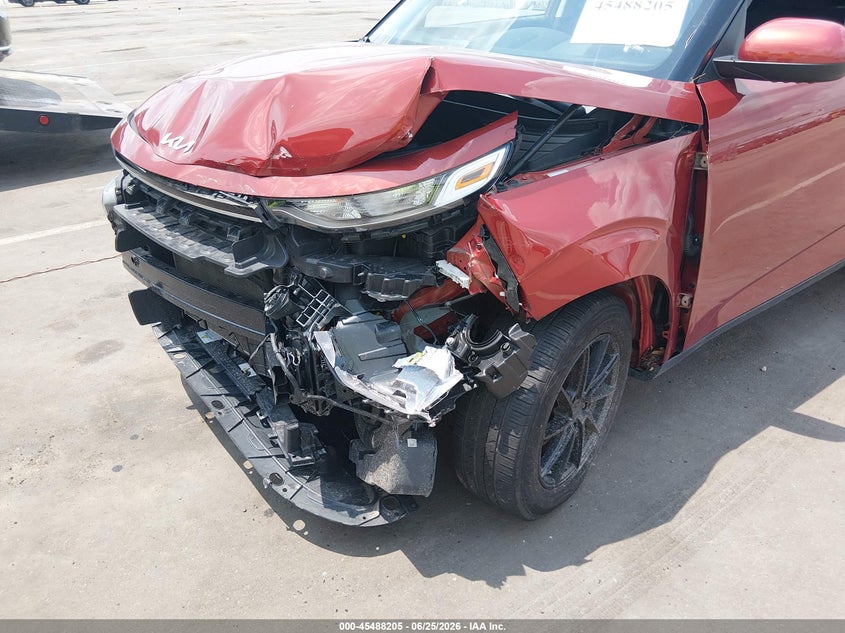 2022 KIA SOUL auction photo 6