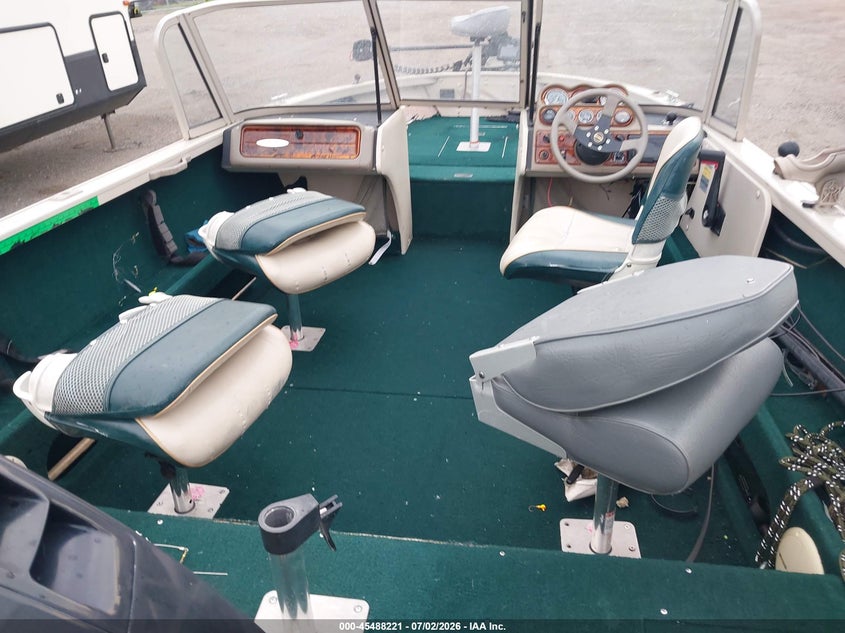 1998 CRESTLINER OTHER auction photo 5