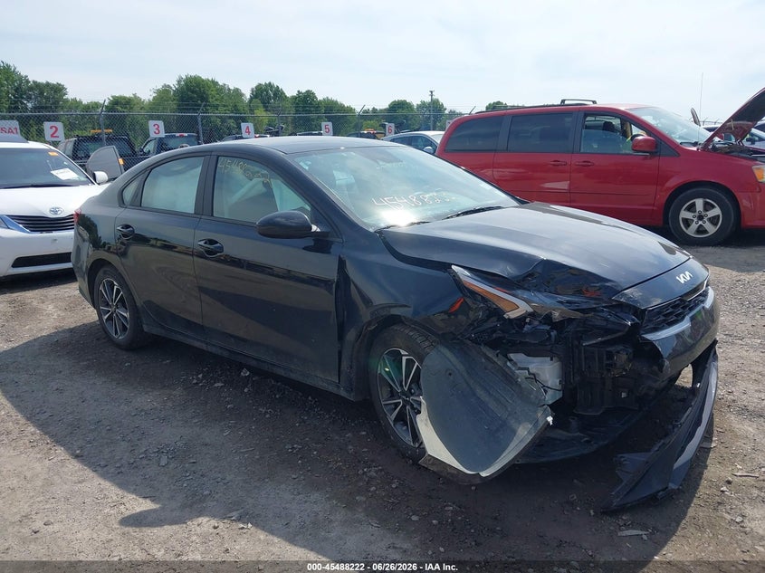 2022 Kia Forte Lxs
