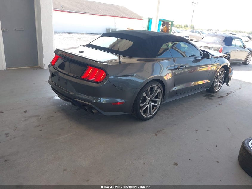 2020 FORD MUSTANG auction photo 4