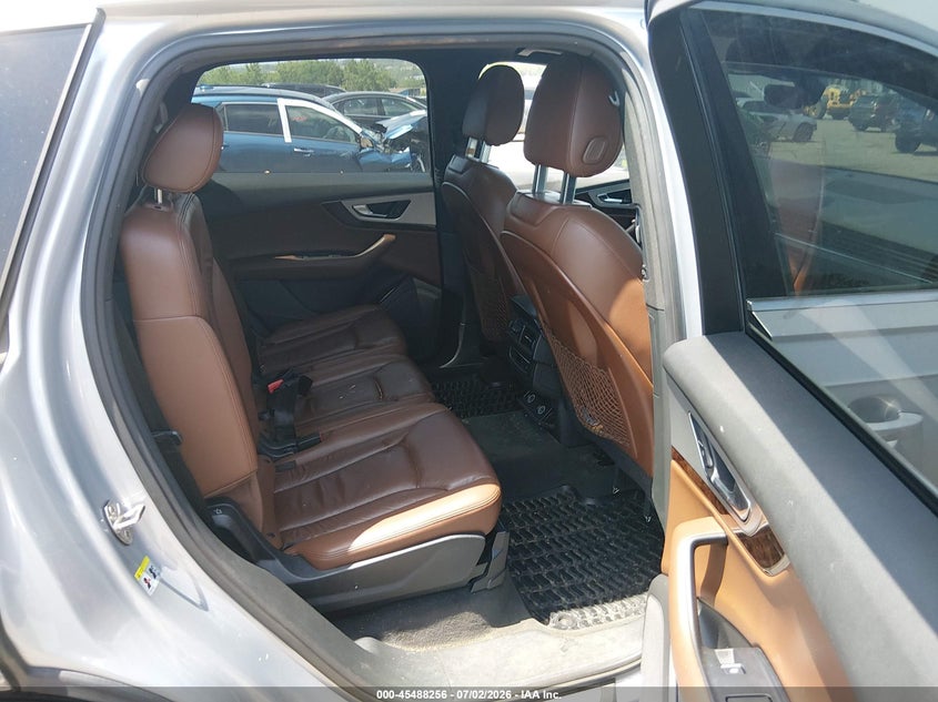AUDI Q7 2017 VIN WA1LHAF73HD040362