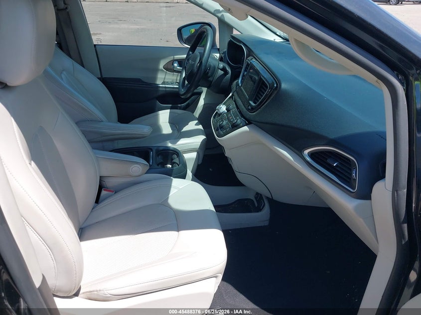 2021 CHRYSLER VOYAGER LXI · Фото 5