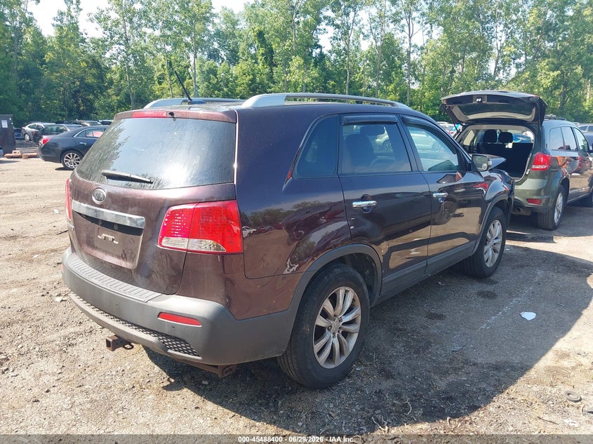 2011 KIA SORENTO auction photo 4