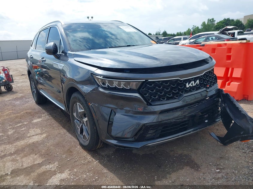 2023 KIA SORENTO HYBRID auction photo 1