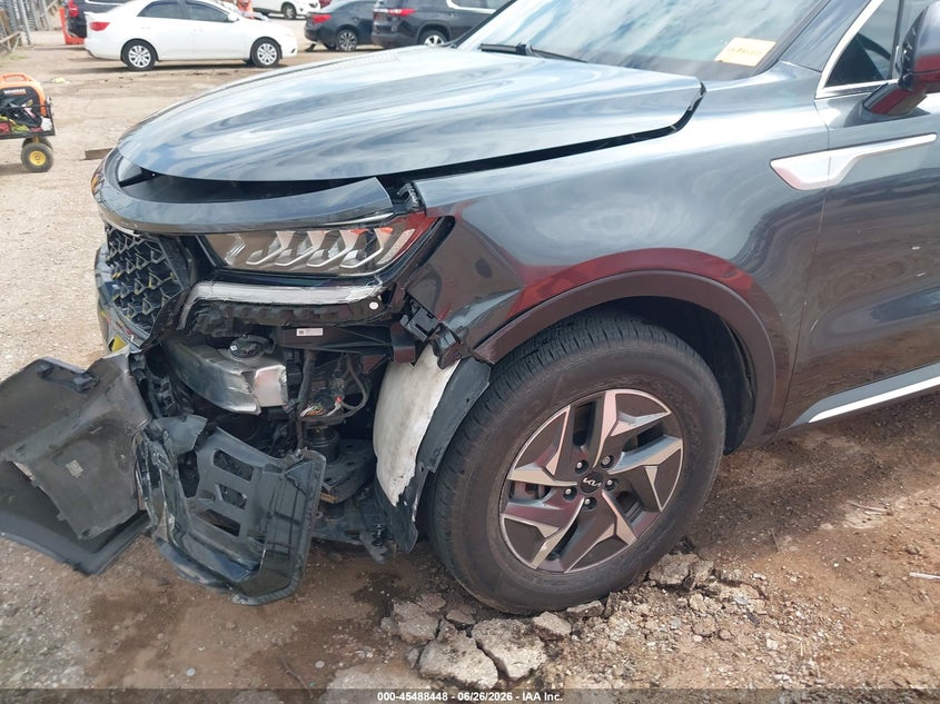 2023 KIA SORENTO HYBRID auction photo 6