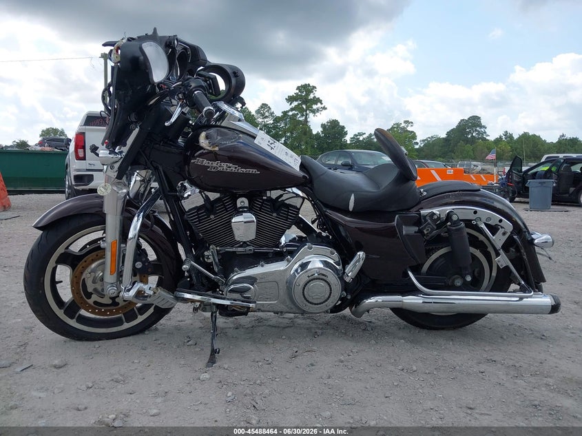 2011 Harley-Davidson Flhx VIN: 1HD1KBM15BB669660 Lot: 45488464