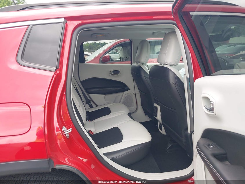 JEEP COMPASS 2018 VIN 3C4NJCBB9JT503419
