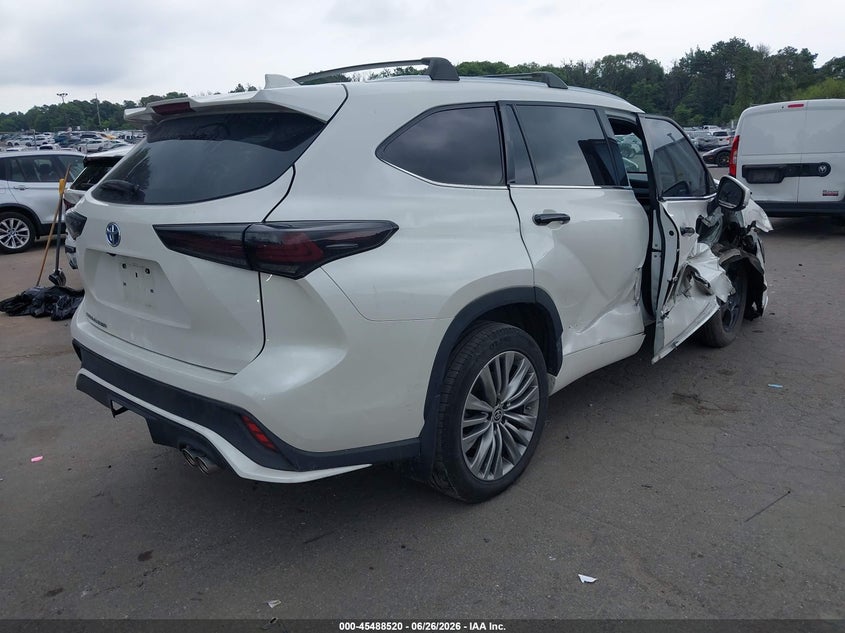 AtlanticExpress - Toyota Highlander Hybrid