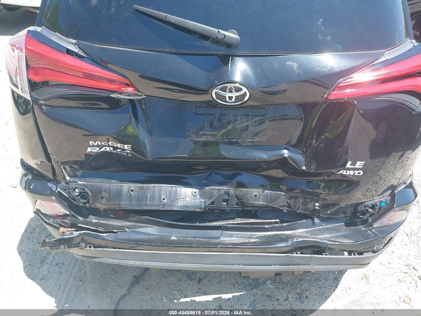 2017 TOYOTA RAV4 auction photo 6