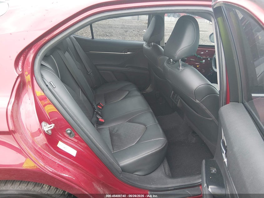 2018 TOYOTA CAMRY auction photo 8