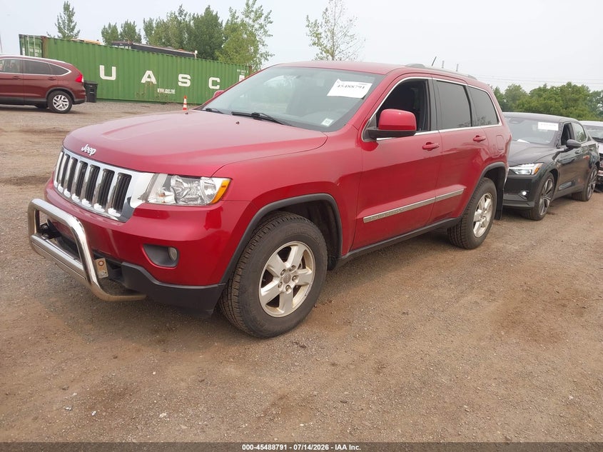2011 JEEP GRAND CHEROKEE auction photo 2