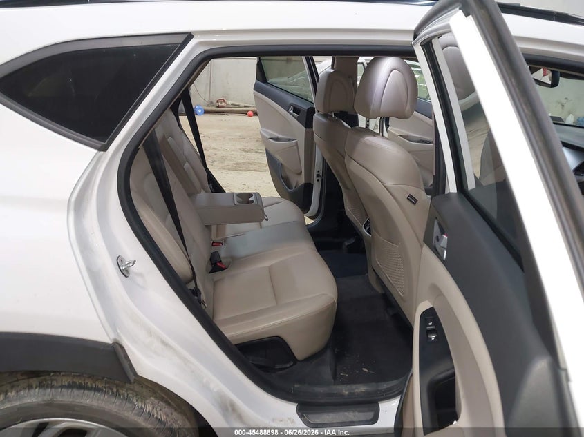 2016 HYUNDAI TUCSON auction photo 8