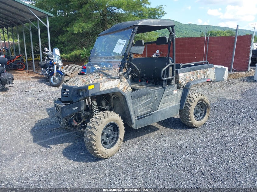 2019 COLEMAN OUTFITTER 550 auction photo 2