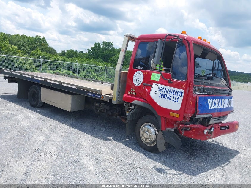 2004 NISSAN DIESEL UD2000 auction photo 1