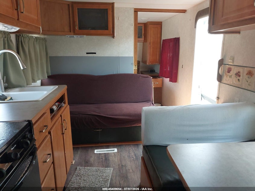 2004 FLEETWOOD 250RKS auction photo 5
