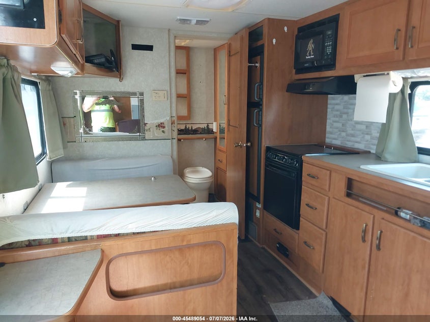2004 FLEETWOOD 250RKS auction photo 8