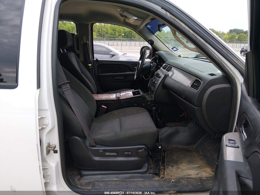 2013 CHEVROLET TAHOE auction photo 5