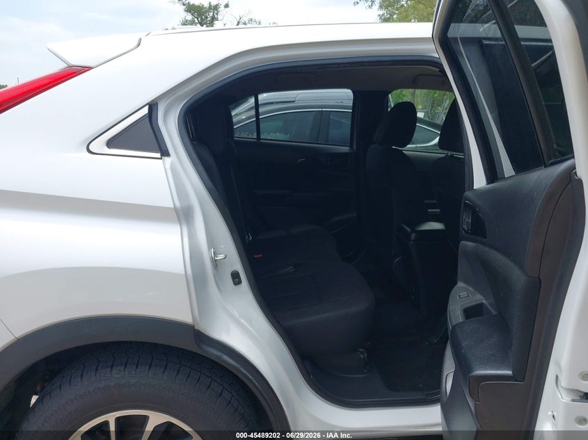 2020 Mitsubishi Eclipse Cross Es 1.5T VIN: JA4AS3AA1LZ032795 Lot: 45489202