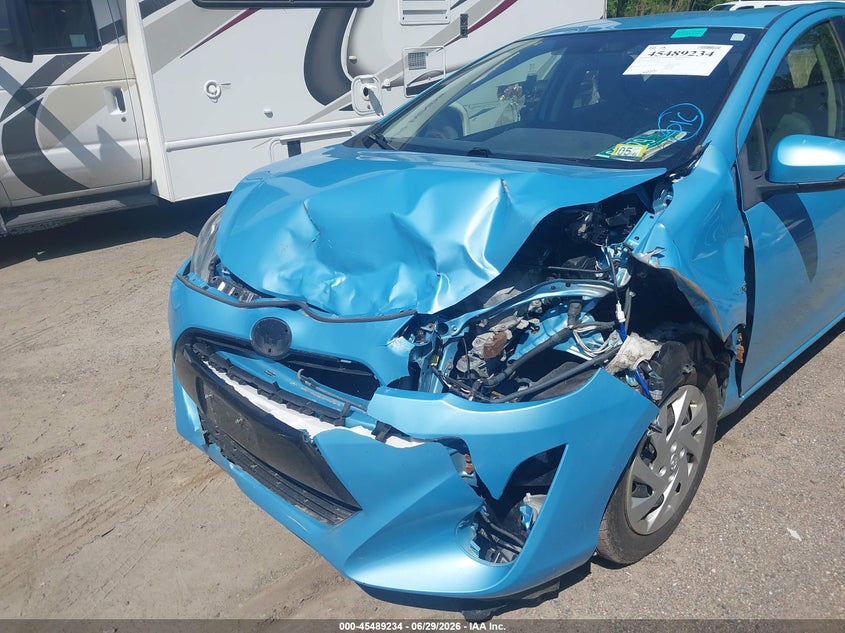 2015 Toyota Prius C Two VIN: JTDKDTB34F1111708 Lot: 45489234