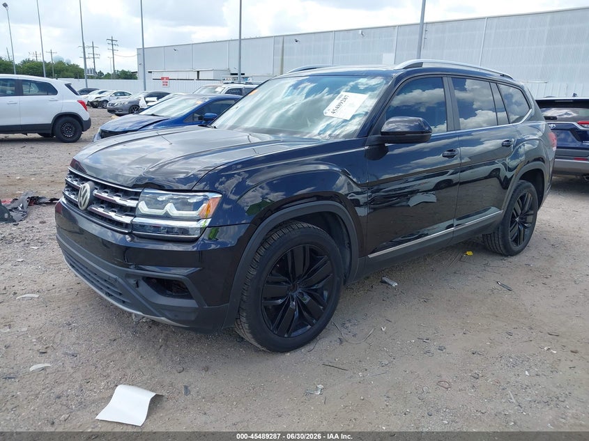 2018 Volkswagen Atlas 3.6L V6 Sel, Right Side, IAAI, VIN 1V2ER2CA0JC537915 — photo 2