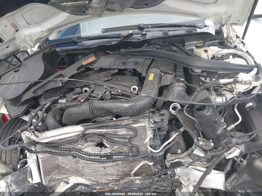 MERCEDES-BENZ C 250 2012 VIN WDDGF4HB0CA633726