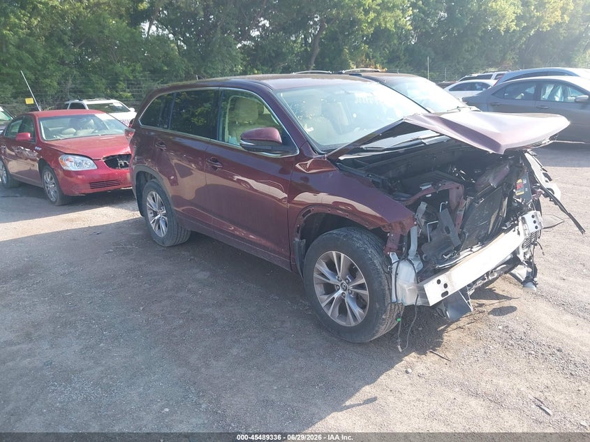2016 Toyota Highlander Le Plus V6