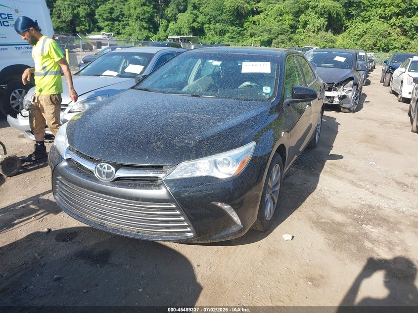 2016 TOYOTA CAMRY auction photo 2
