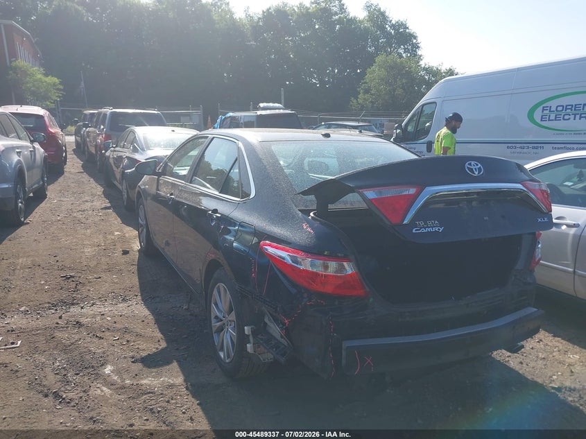 2016 TOYOTA CAMRY auction photo 3