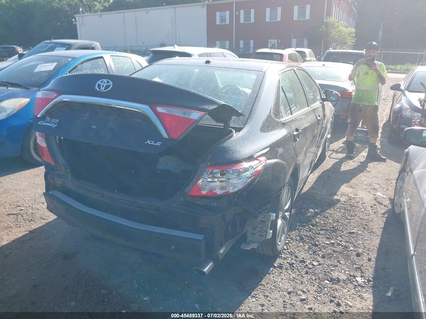 2016 TOYOTA CAMRY auction photo 4