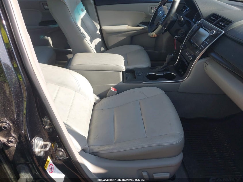 2016 TOYOTA CAMRY auction photo 5