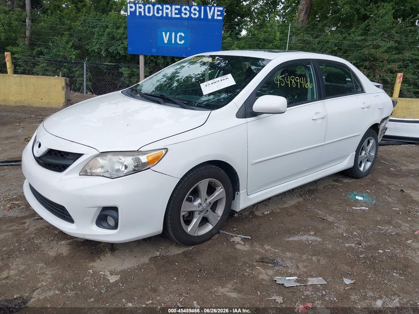Vin: 2t1bu4ee6bc739052, lot: 45987663, toyota corolla s 20112