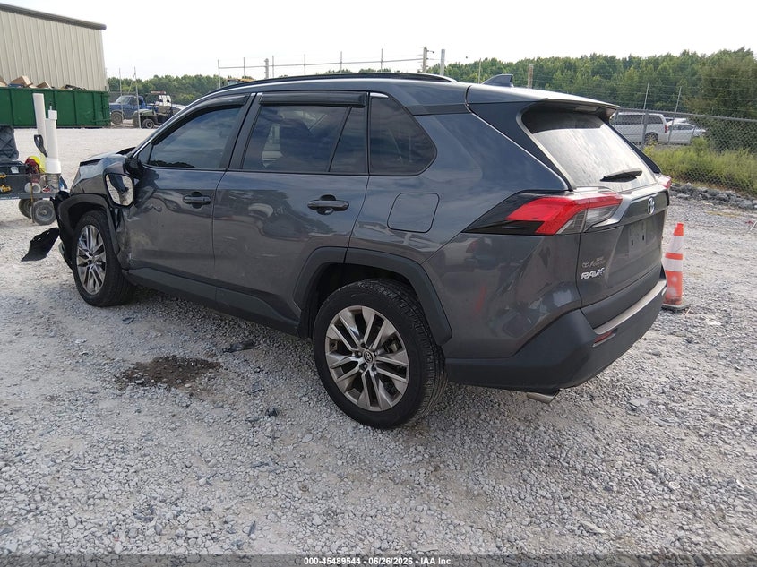 2021 TOYOTA RAV4 auction photo 3