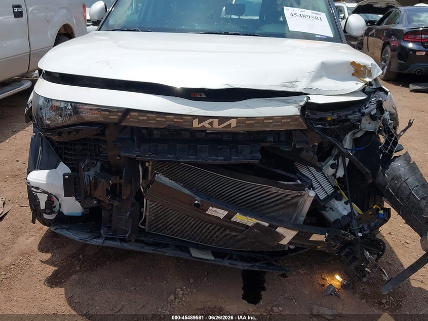 2024 KIA SOUL auction photo 6