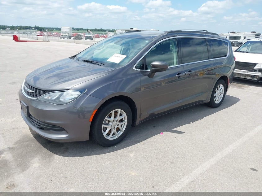Vin: 2c4rc1dg9lr195652, lot: 45987891, chrysler voyager lxi 20202
