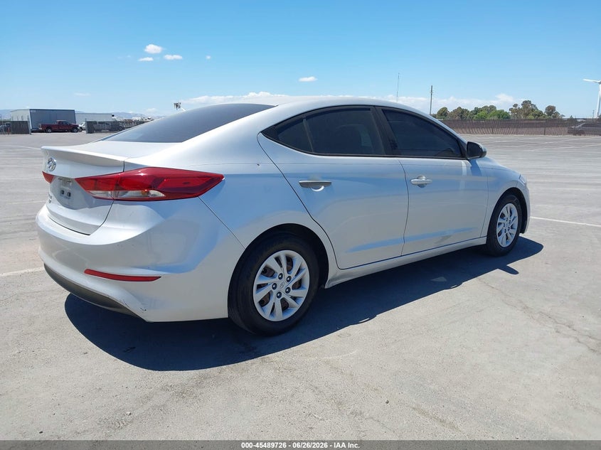 2018 HYUNDAI ELANTRA auction photo 4