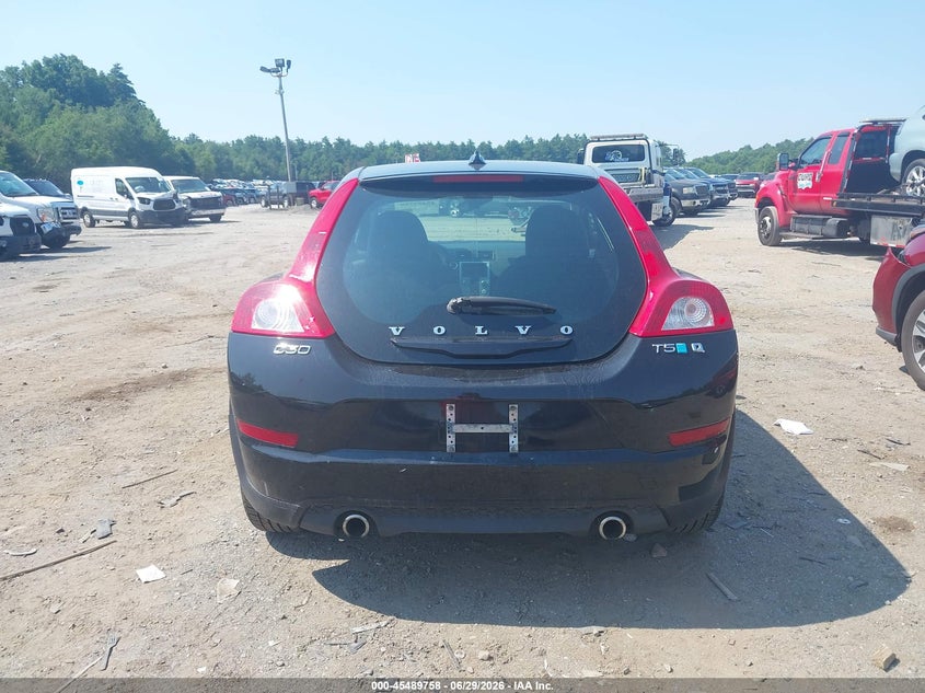 2013 Volvo C30 T5/T5 Platinum/T5 Premier/T5 Premier Plus/T5 R-Design/T5 R-Design Platinum/T5 R-Design Premier VIN: YV1672MK6D2302779 Lot: 45489758