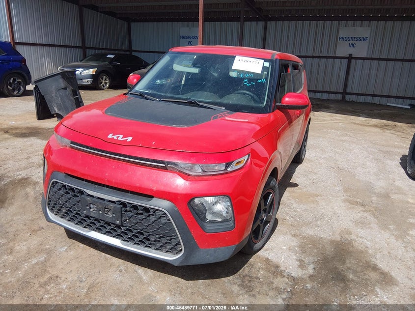 2022 KIA SOUL auction photo 2